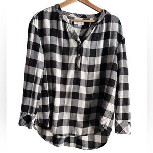 Westbound Women’s Flannel black & white Buffalo Plaid Tunic LS Button M